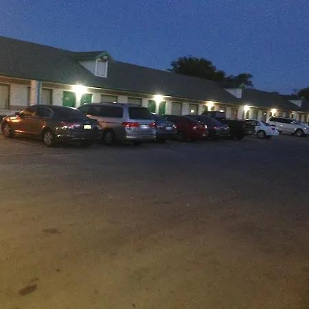Safari Inn Motel